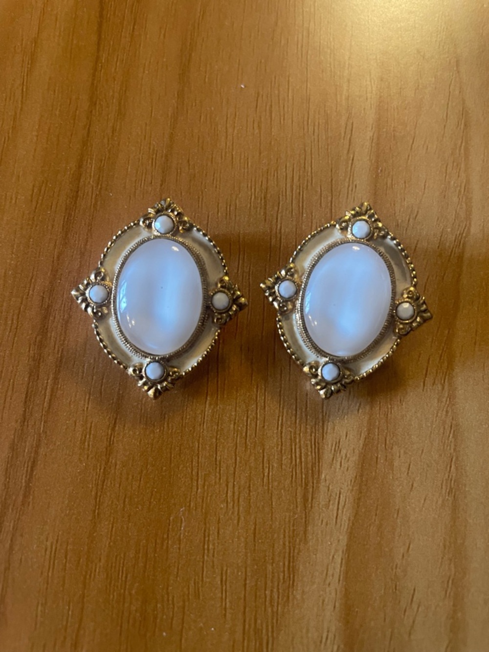 Gold-Tone White Cabochon Oval Clip-On Earrings